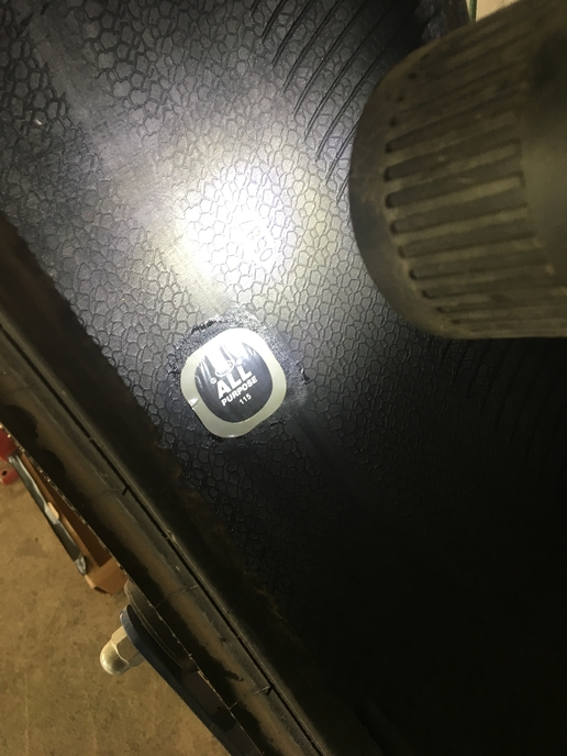 汽车轮胎破了?良心修车师傅详解补胎全过程