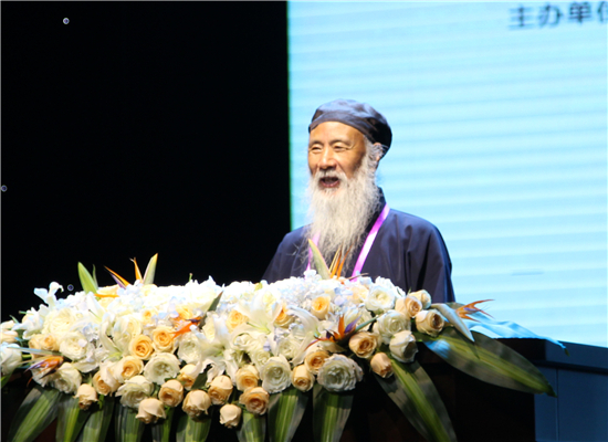 任法融:道德运化万物 刀枪入库马放南山