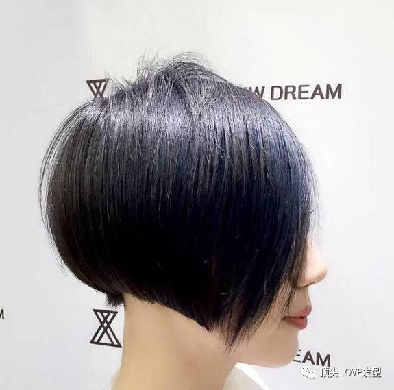 春天流行"剃后脖"短发