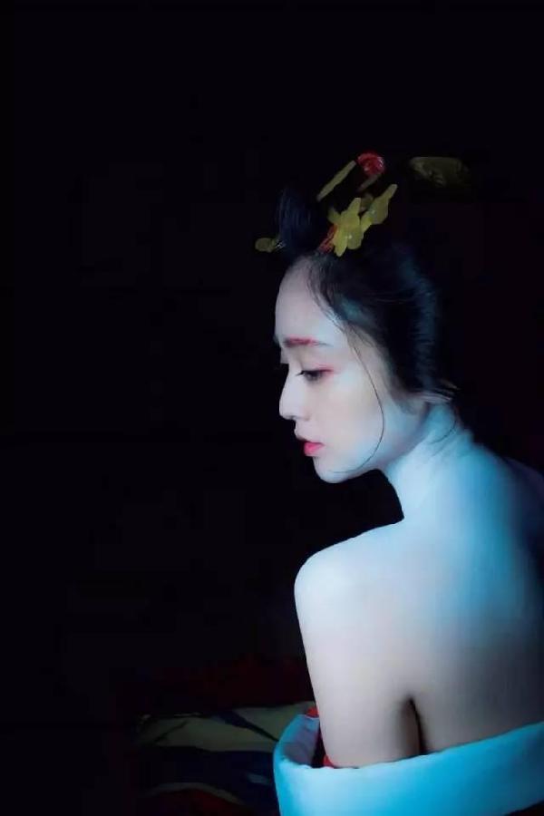 36岁童颜女星穿水手服萌杀网友!