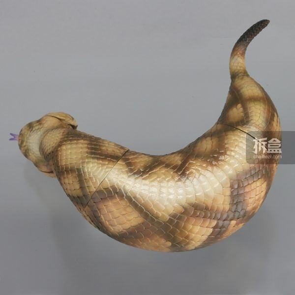 海洋堂「sofubi toy box」野槌蛇