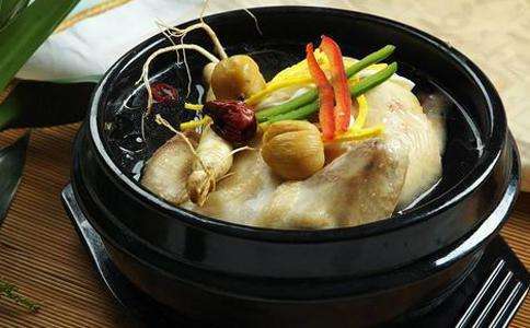 2.山药核桃仁炖母鸡汤