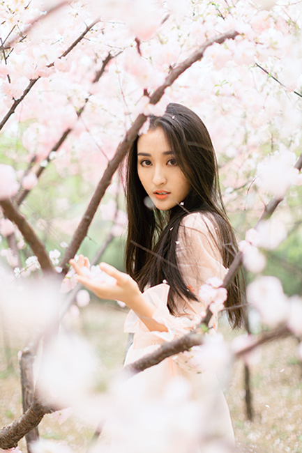 卓煜茜唯美写真 灼灼其华笑靥如花