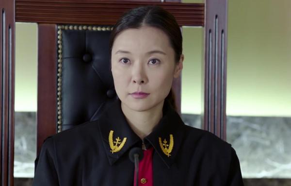 "陆亦可"变身为《继承人》中的审判长,可是.
