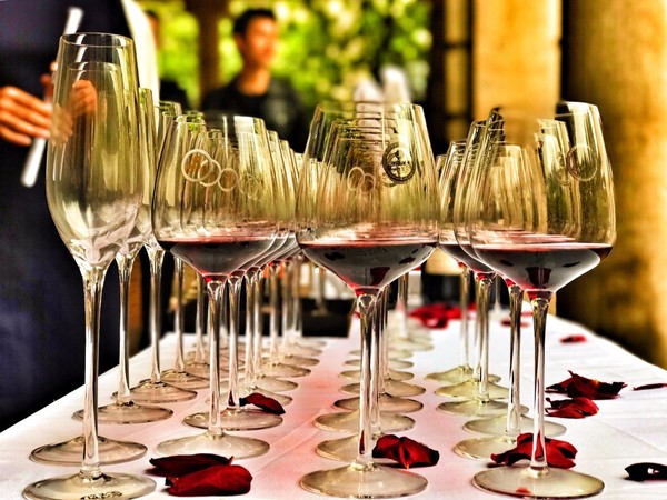 【sg最新】圣加美图"帽美如花"红酒派对上海站完美举行