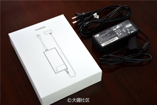 南昌航拍无人机入门之选:大疆精灵3se开箱