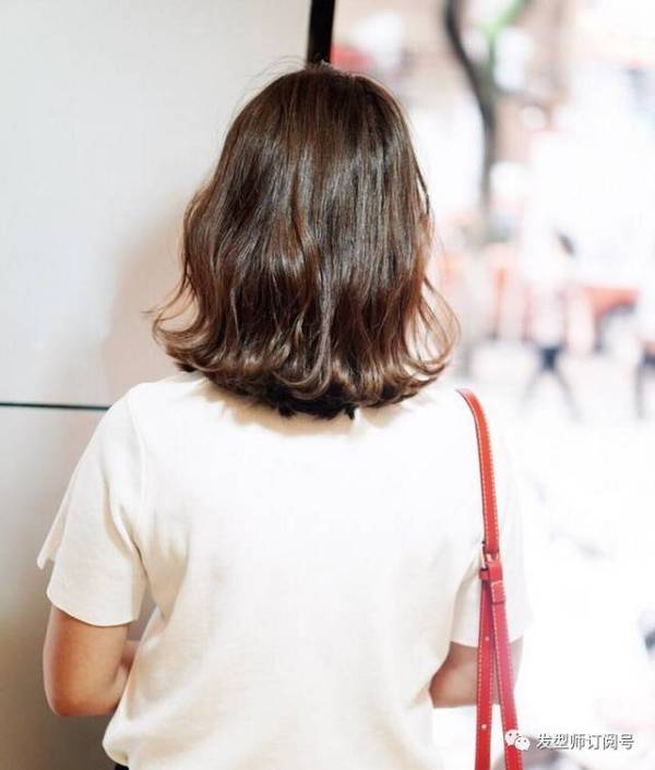 今年流行"喇叭烫"