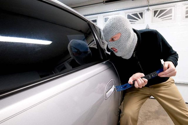 怎么找出车上被人偷装的小型gps追踪器 汽车频道 手机搜狐