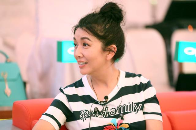 迷糊江珊高甜表情包上线,23年后再唱梦里水乡