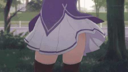 穿裙子时,不合时宜的大风.