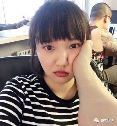 内涵段子:在秋名山输给了辆三轮车车主!