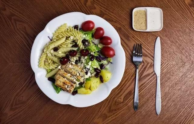 不吃早餐会变胖!你还想靠不吃早餐减肥瘦身吗