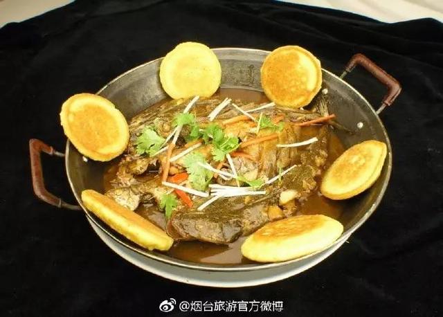 鱼锅片片是胶东沿海盛产鱼虾衍生出的美食 鱼