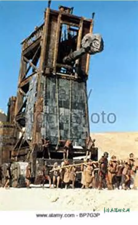 中世纪攻城必备的重装备 大力出奇迹的攻城塔 历史频道 手机搜狐