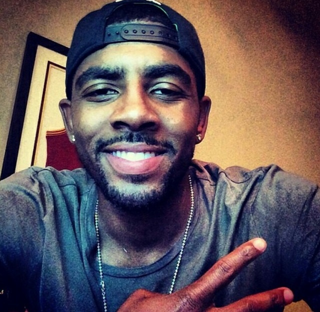 鲍尔:我效力于科比的球队,但喜欢詹姆斯!欧文: