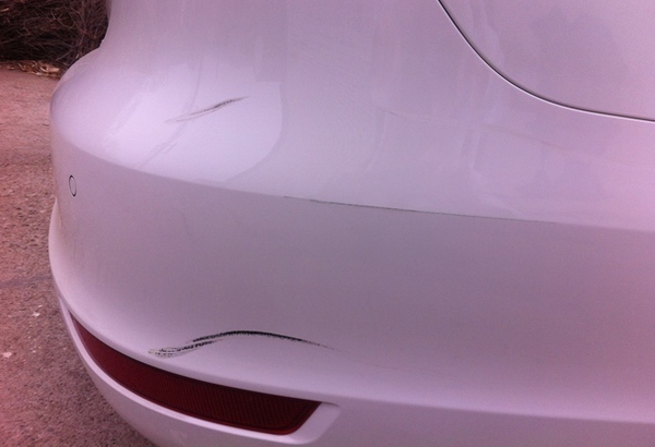 汽车隐形车衣的利弊 防止汽车刮痕怎么处理