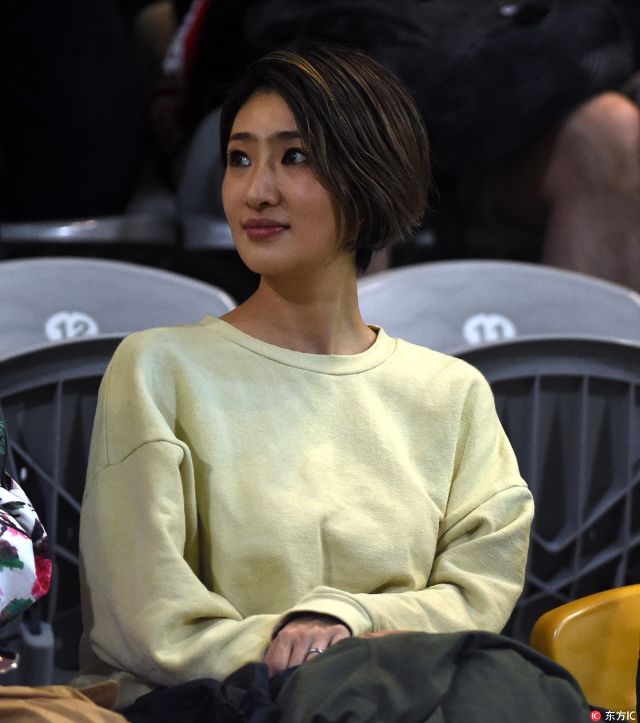 井川祐辅太太井川沙耶香现场观看先生比赛 体育频道 手机搜狐