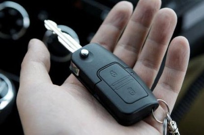 车钥匙电池没电了应该怎么办 汽车频道 手机搜狐