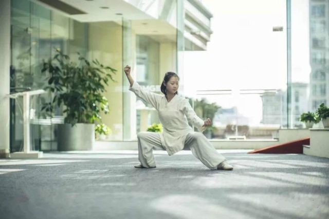 太极拳 献给母亲节最好的礼物 体育频道 手机搜狐