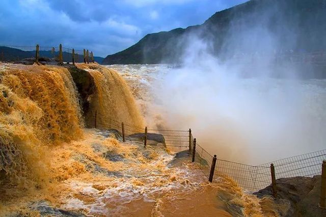 百年难遇 壶口瀑布惊现半清半浊奇观 旅游频道 手机搜狐